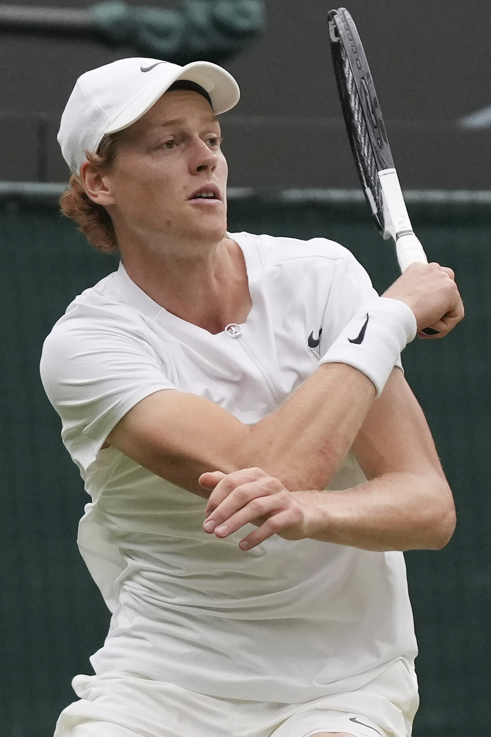 在防守端积 在防守端积