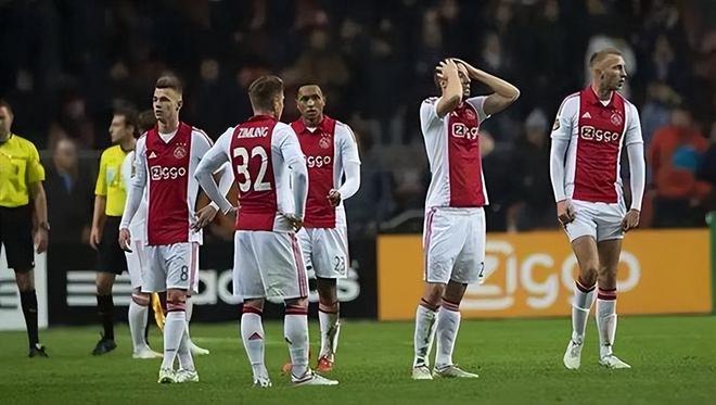 黑的比赛中 黑的比赛中