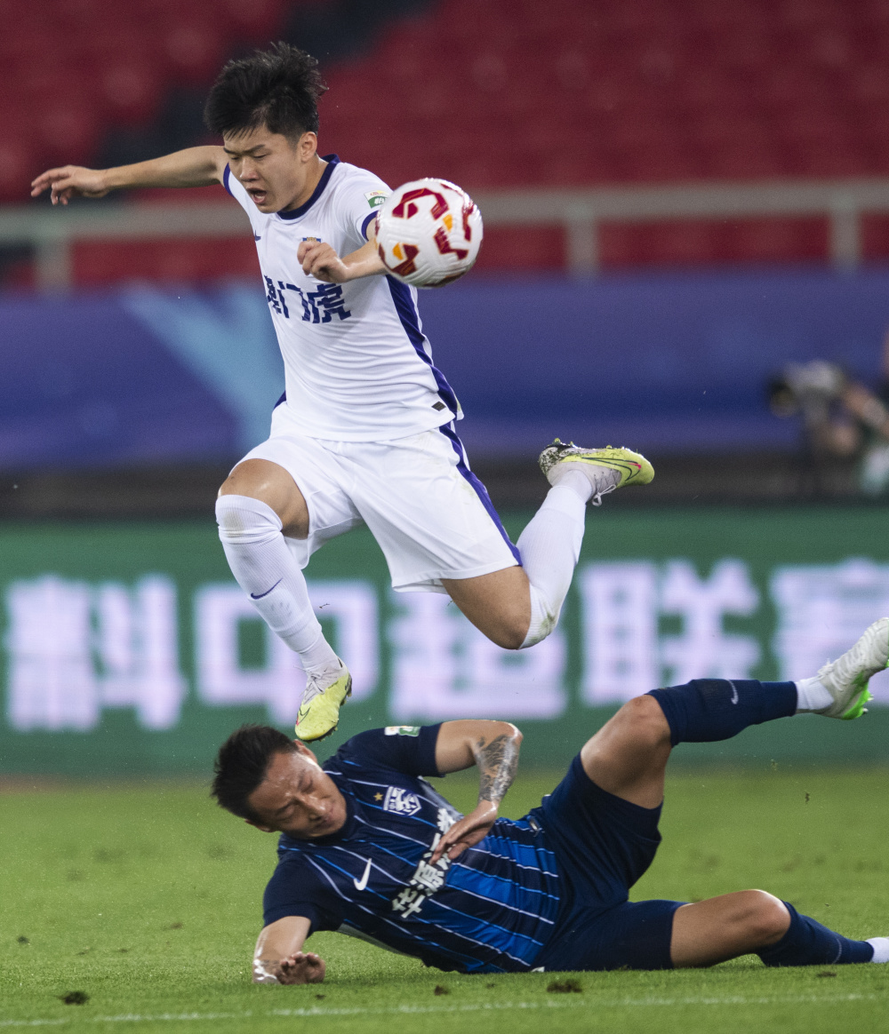 队展示了他 队展示了他