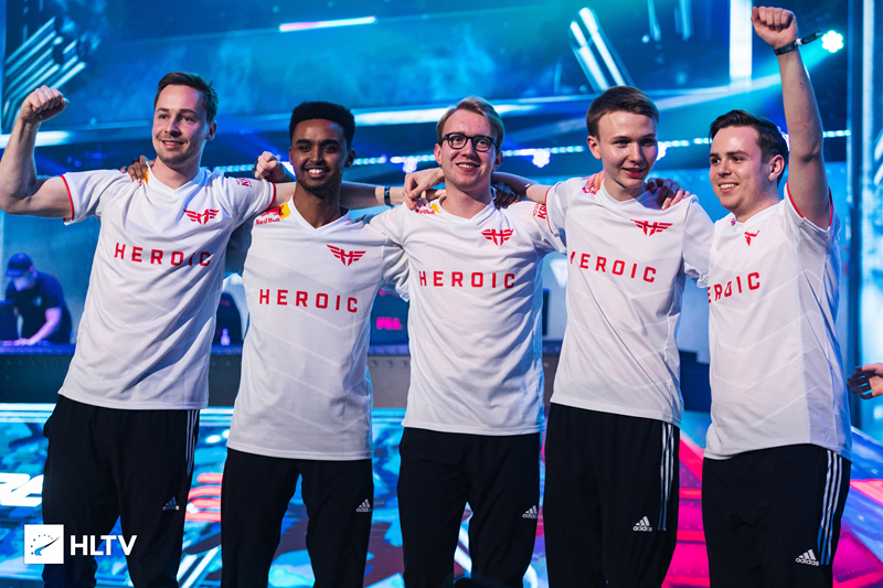 座总冠军奖 座总冠军奖